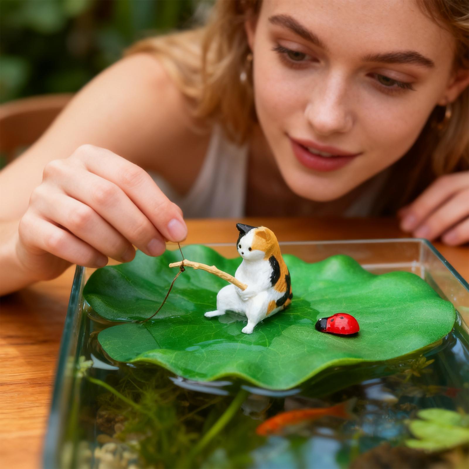 Yüzen Nilüfer Yaprağı Üzerinde - Aquarium Fish Names incelemesi ve fiyatı